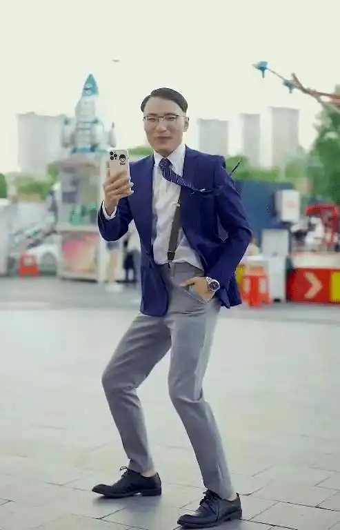 网红田一名被单亲妈妈控诉骗钱骗色怕事业尽毁火速联系女方解决