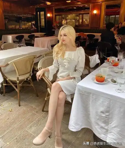 karimova elina绝美照片曝光,颜值巅峰引爆眼球!