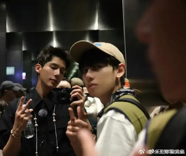 胡先煦说王安宇生气他在后面追##王安宇真的很容易内耗