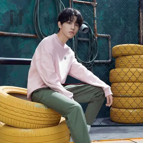 it undergarden王俊凯同款秋冬情侣圆领卫衣3150xaf