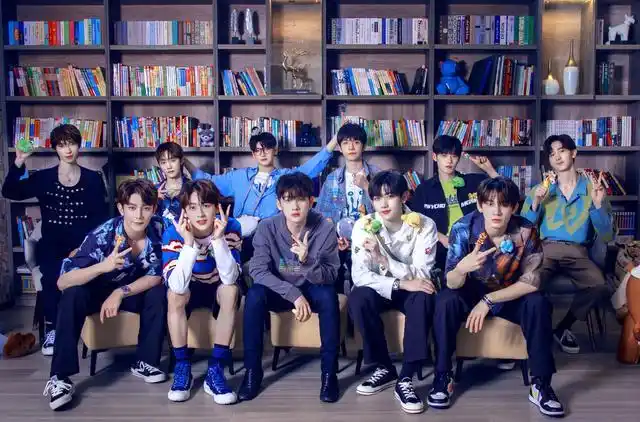 而另一个平台《创造101》过后,又推出《创造营2019》男团选秀,虽然刚