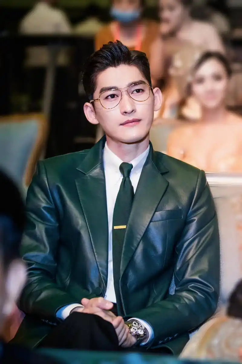 张翰:偶像剧市场的新时代 张翰在偶像剧市场面临着新的挑战和机遇.