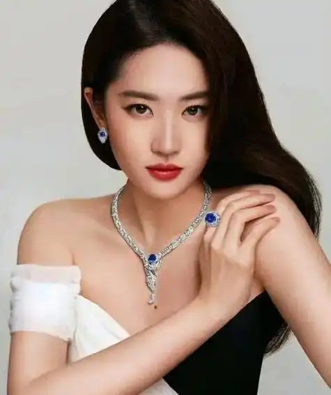 有其母必有其女,母女俩靠陈金飞上位,"扬州瘦马"刘亦菲现形记