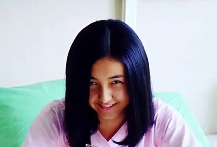 主角张子枫不但献出了自己的大荧屏初吻,在剧中演技也是十分出色的.