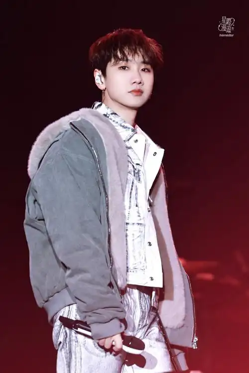 汪苏泷实体专辑21世纪罗曼史