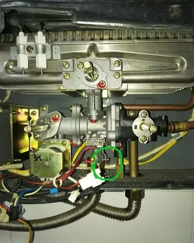 万家乐热水器打着火故障维修案例