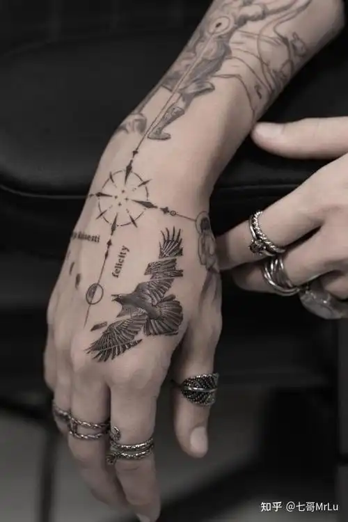 世上只有一种纹身,独一无二,就是你的故事