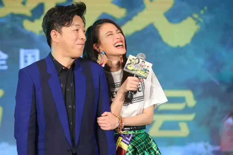 黄渤谈导演责任:如果一直从市场获取,对不起行业|黄渤|舒淇|寓言_新浪