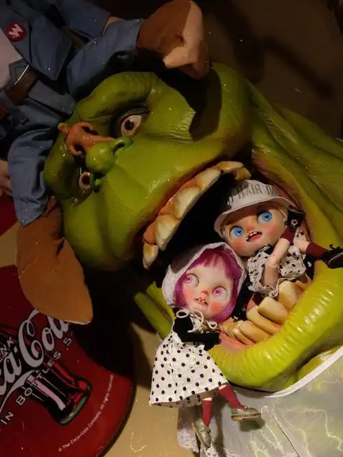 古着店的大怪兽吃小孩啦0909