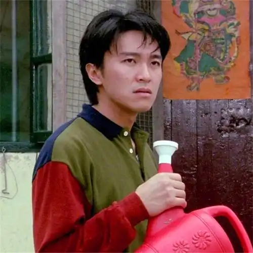 周星驰一左一右情侣头像图片 星爷情头