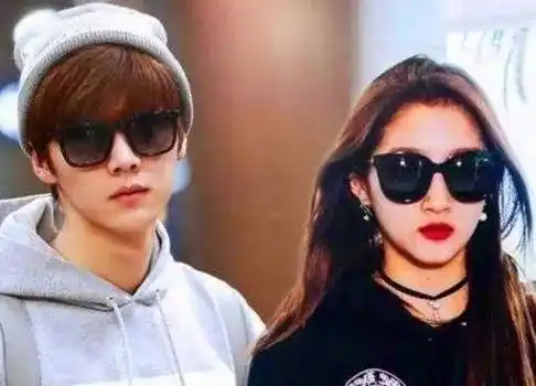 鹿晗素颜踢球被偶遇,与尹正相似引猜测,关晓彤事业心重缺席陪伴_明星