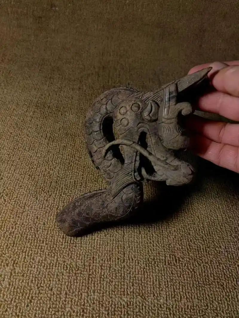 明代,楠木龙头,雕刻细腻,皮壳古朴,威猛霸气 - 抖音