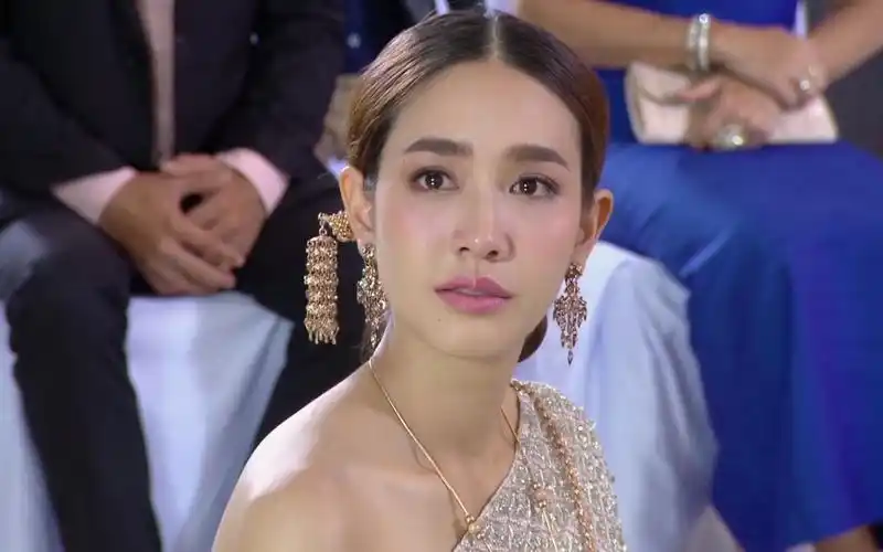 霸道新娘:原来这就是泰国的结婚典礼,开头也太闹腾了,太逗了!