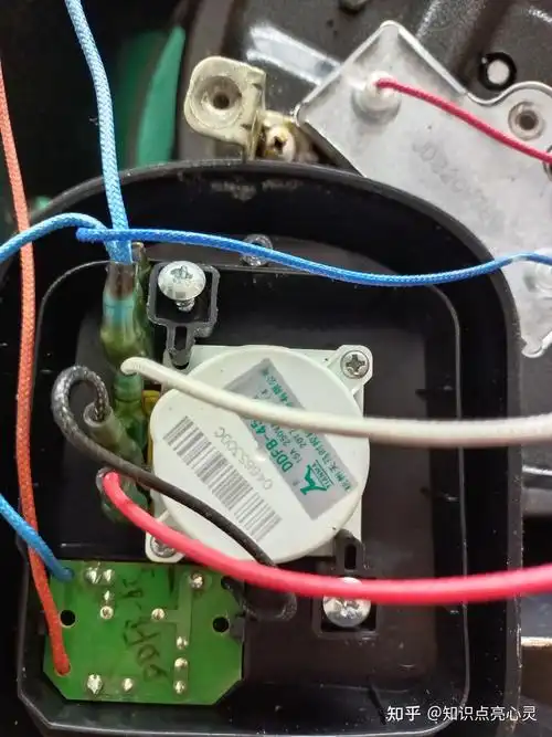 美的机械式电压力锅维修一例