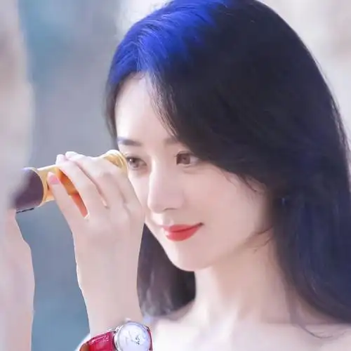 的汽水一起追春天的东风赵丽颖超话zly#让头像暖起来#2021-11-24 20