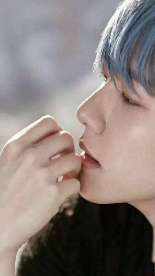 边伯贤高冷学霸有点甜