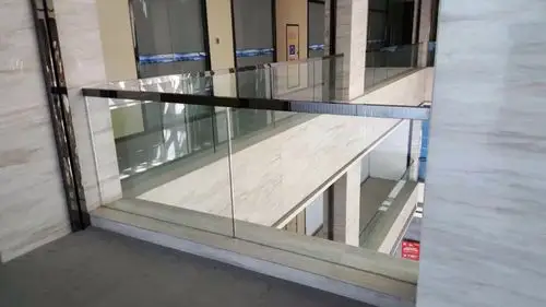 不锈钢玻璃护栏