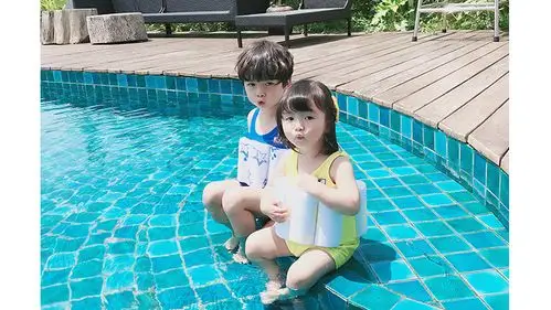 带宝宝去海边游泳这些装备不能少