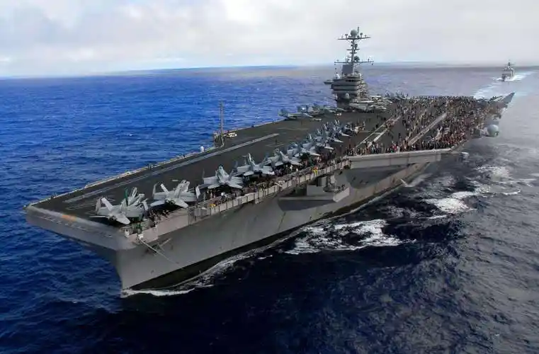 美国航母百年发展史:尼米兹级航母_伊拉克_尼米兹号_进行