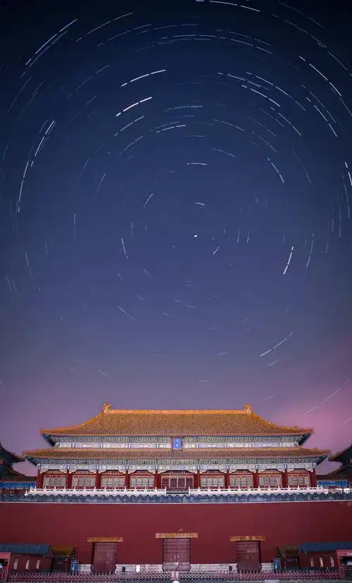 紫禁城,全世界现存规模最大的古代木结构宫殿建筑群.