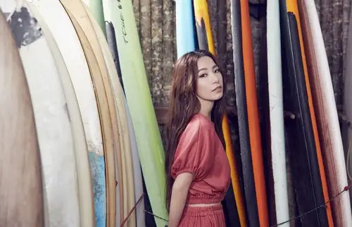 田馥甄《或是一首歌》mv七夕首发 《无人知晓》专辑预购蝉联榜首_手机