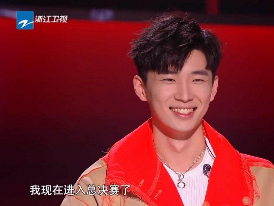 好声音:现场发挥稳定的曹杨,淘汰可以理解,但票数确实太低了_手机搜狐