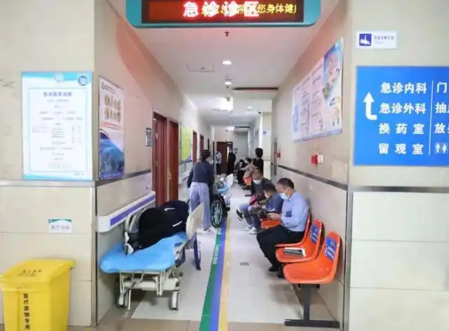 守护健康 航空总医院医务人员国庆假日不停歇