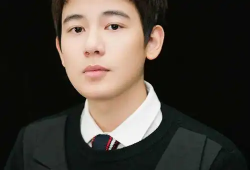 起底胡先煦家境如何胡先煦为什么资源这么好