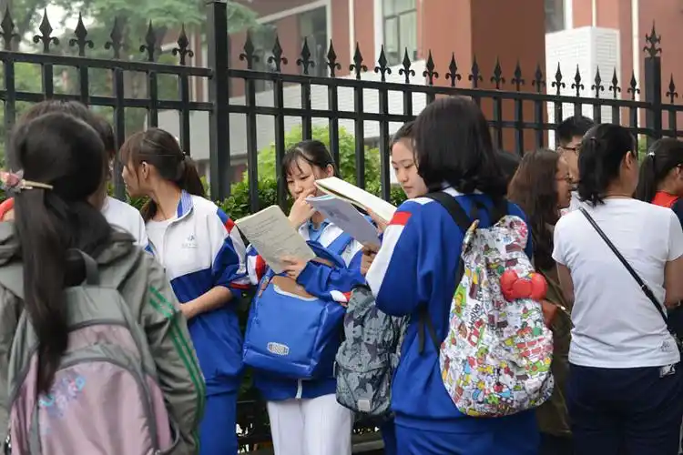 综合 正文     人民网北京6月8日电(记者熊旭)今天是2016年高考第二天