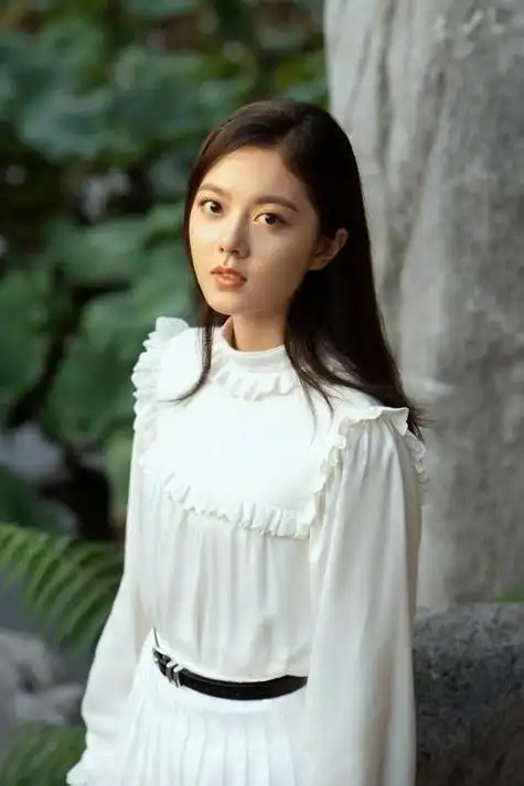 张译没有说错,赵今麦和张子枫,已走上两条截然不同的大路