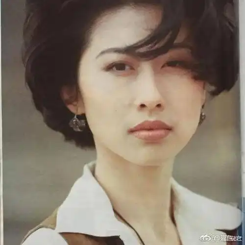 叶倩文10张精美的照片