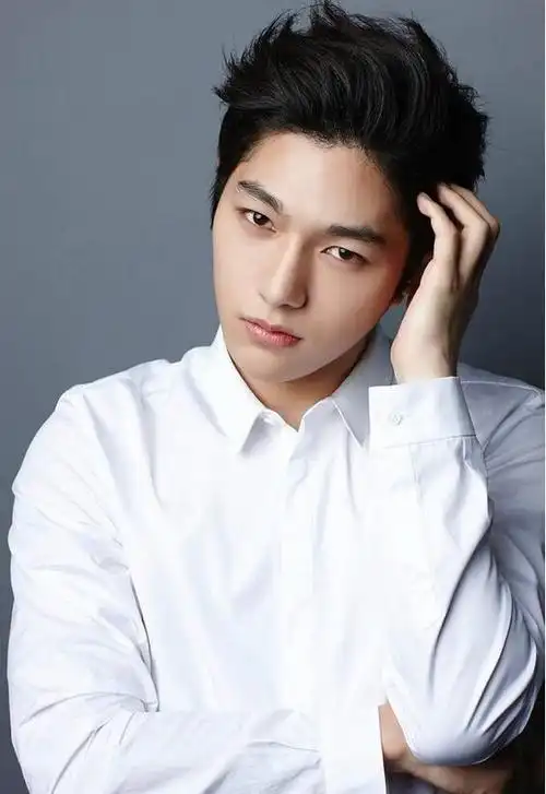 韩国90后十大帅哥明星,年轻的偶像级明星.