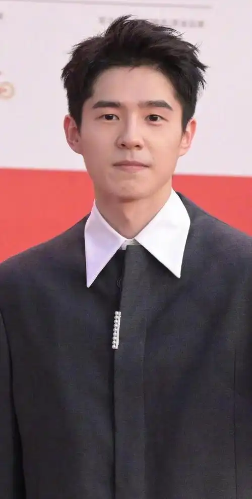 岁林志玲同台:有人颜值昙花一现,有人越老越年轻|胡歌|吴磊|红毯|模特