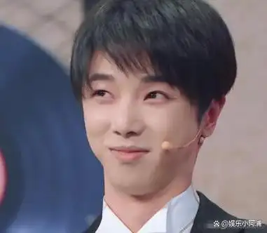 事实证明,从前不可一世的"乐坛之神"华晨宇,如今"跌落神坛"