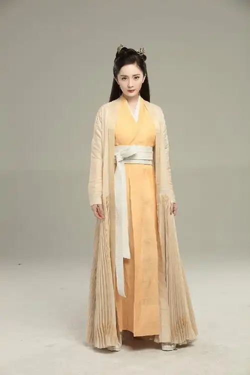 杨幂扶摇未公开白衣定妆照