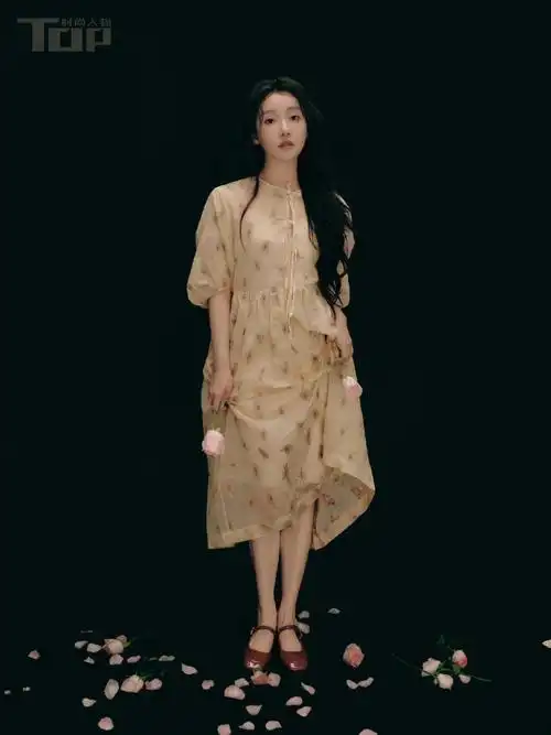 tops时尚人物 x 姜贞羽