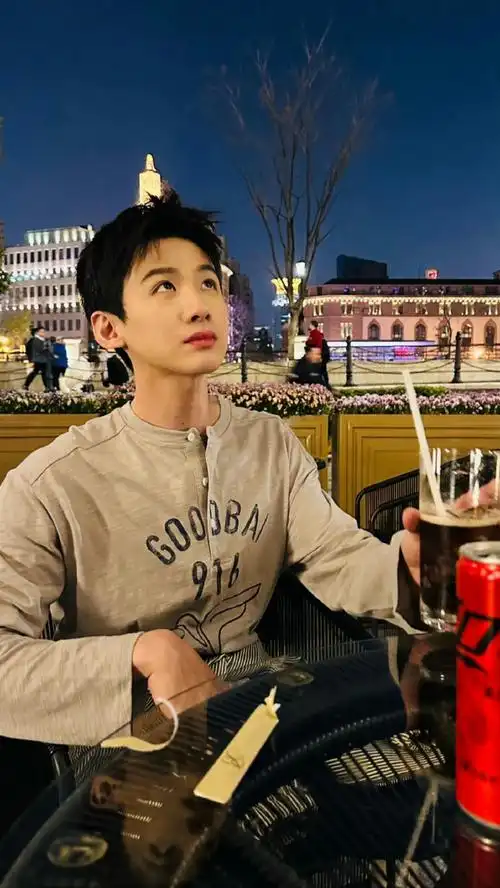 白敬亭#bjt白敬亭    可爱亭亭(6110780869780861