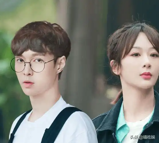 原创网传张艺兴杨紫恋爱张艺兴四字称呼破绯闻差点没把杨紫吓回家