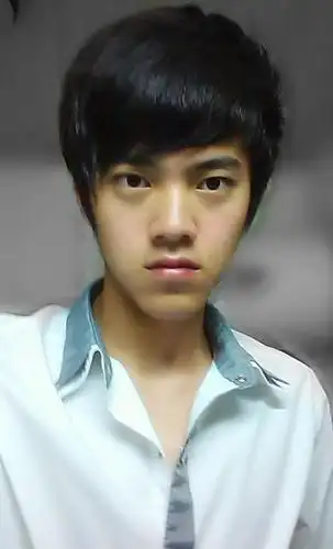 男生瓜子脸适合什么发型,金在中的合适吗?求个合适的发型