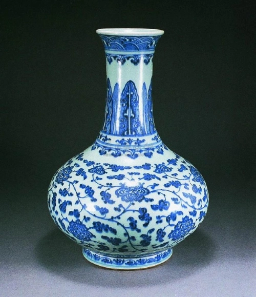 清三代官窑瓷器彰显了帝王色