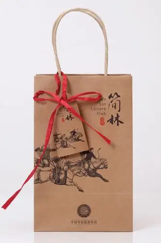 他被誉为大陆陈幼坚用设计征服无数国际客户