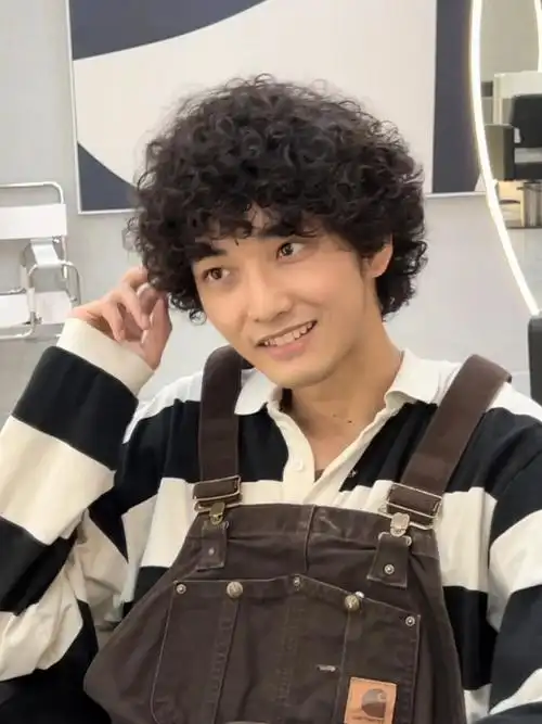 男生发型推荐/日系羊毛卷 少年感十足