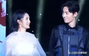 李沁和肖战的恋情绯闻在《梦中的那片海》播出期间传出.