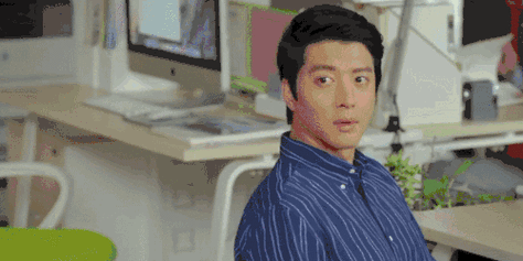 老师晚上好李东健摆手条纹衬衫gif动图_动态图_表情包下载_soogif