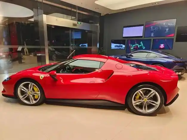 法拉利296跑车30排量售价318万