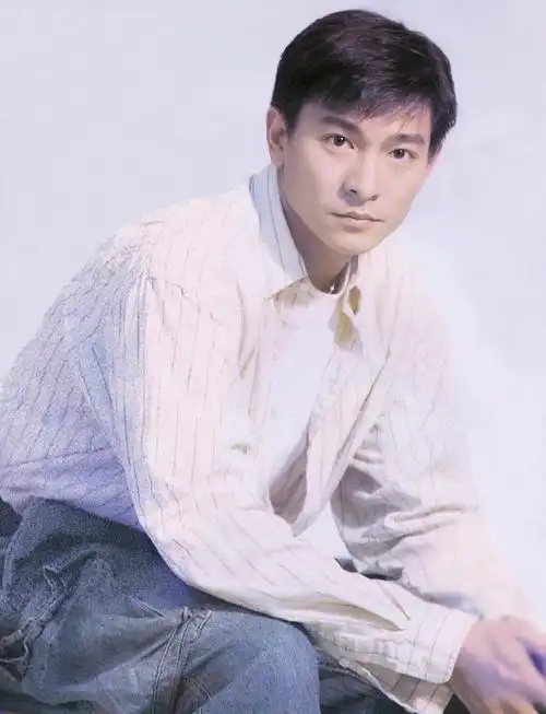 刘德华演唱会重映延期公告