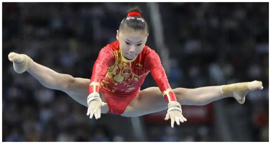 奥运冠军何可欣,退役后二次发育美到认不出,感情生活却依旧是谜