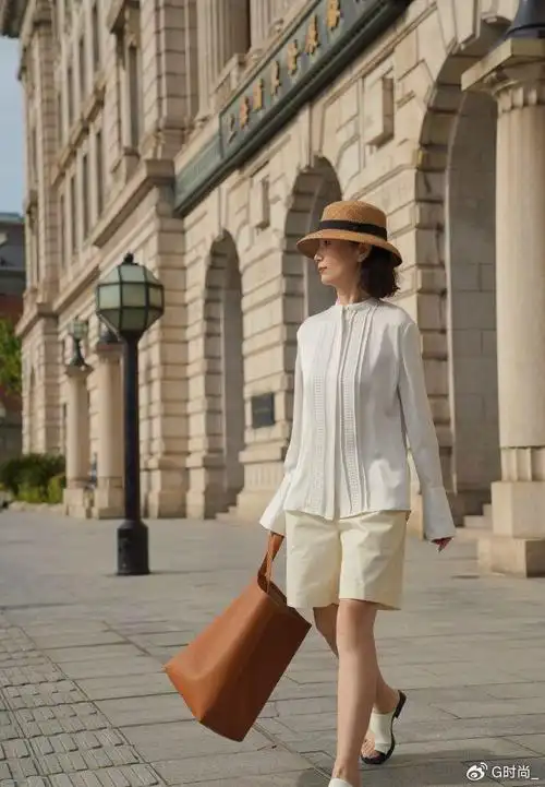 看了三木妈妈的穿搭我才明白:女人的美从不分年纪,老了也时髦