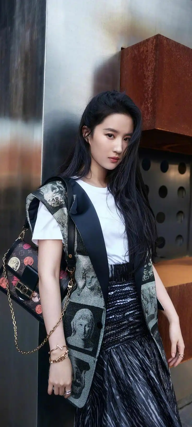 刘亦菲全面屏手机壁纸