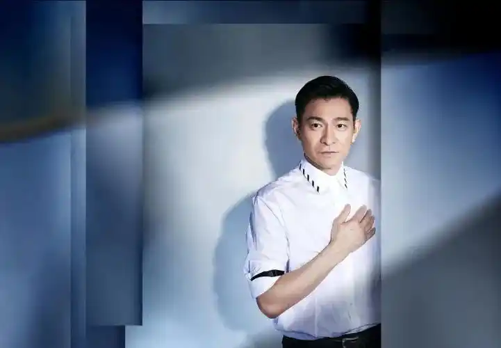 刘德华今天60岁生日,做了件事